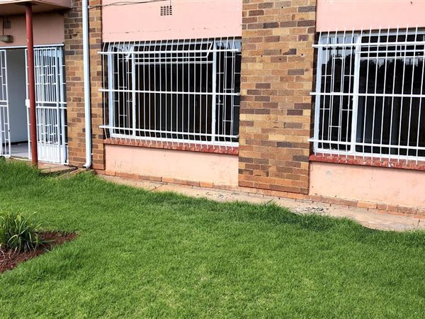 2 Bedroom Flat 2 Bedroom Flat