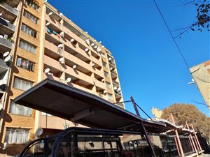 1 Bed Apartment in Hillbrow