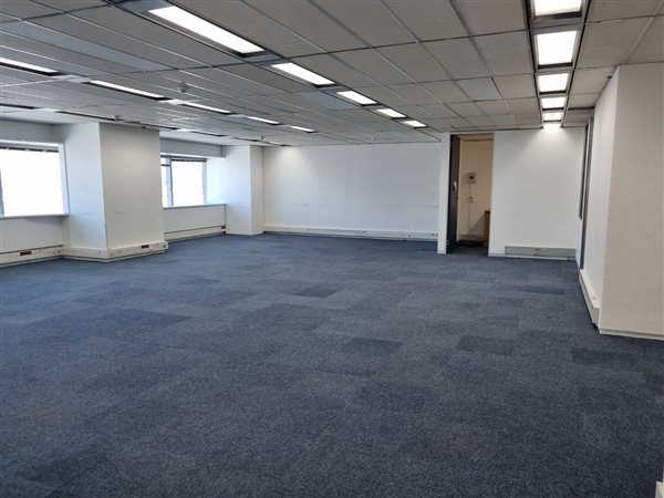 230  m² Commercial space in Foreshore