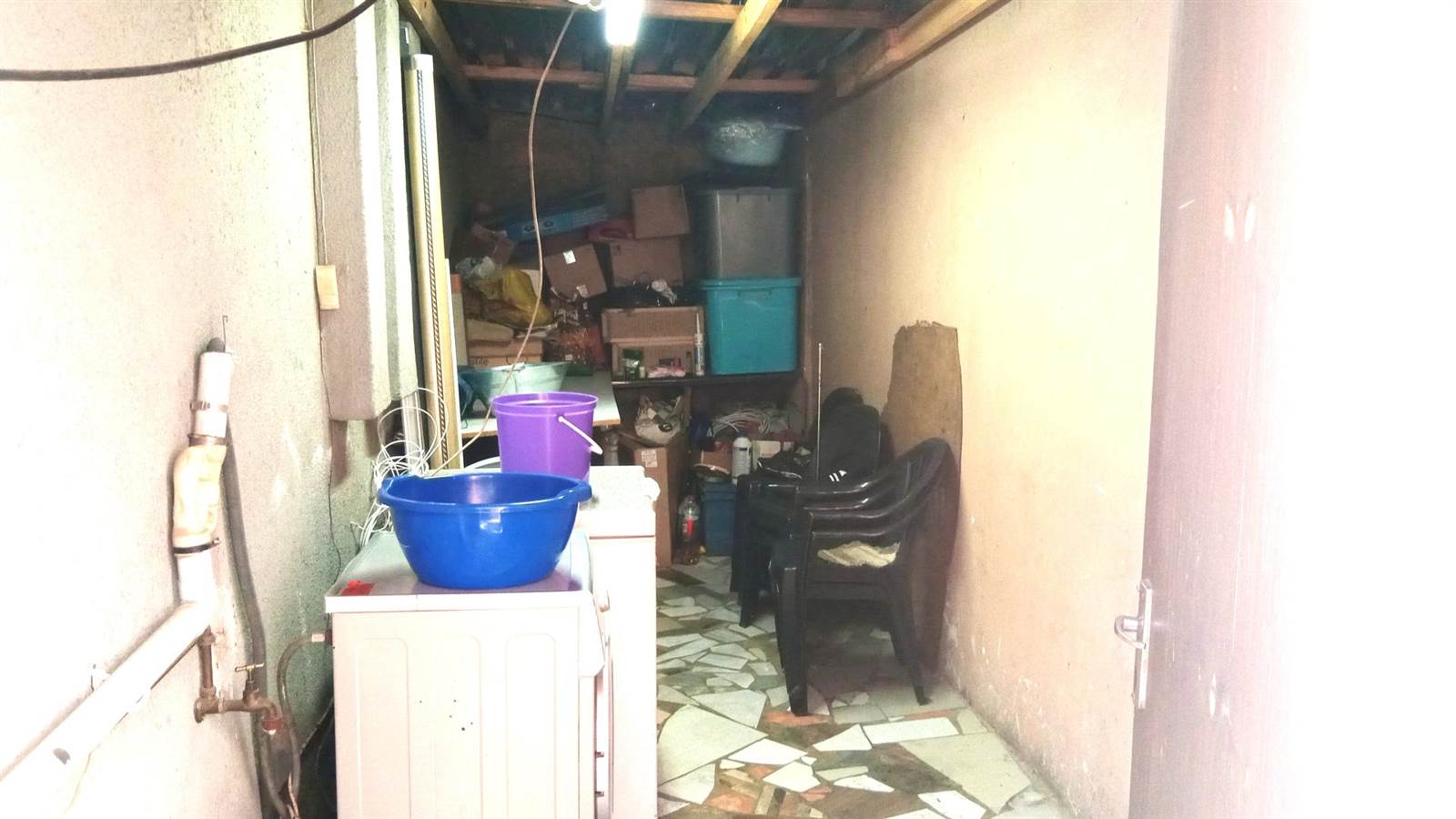2 Bed House in Kwa Thema photo number 8