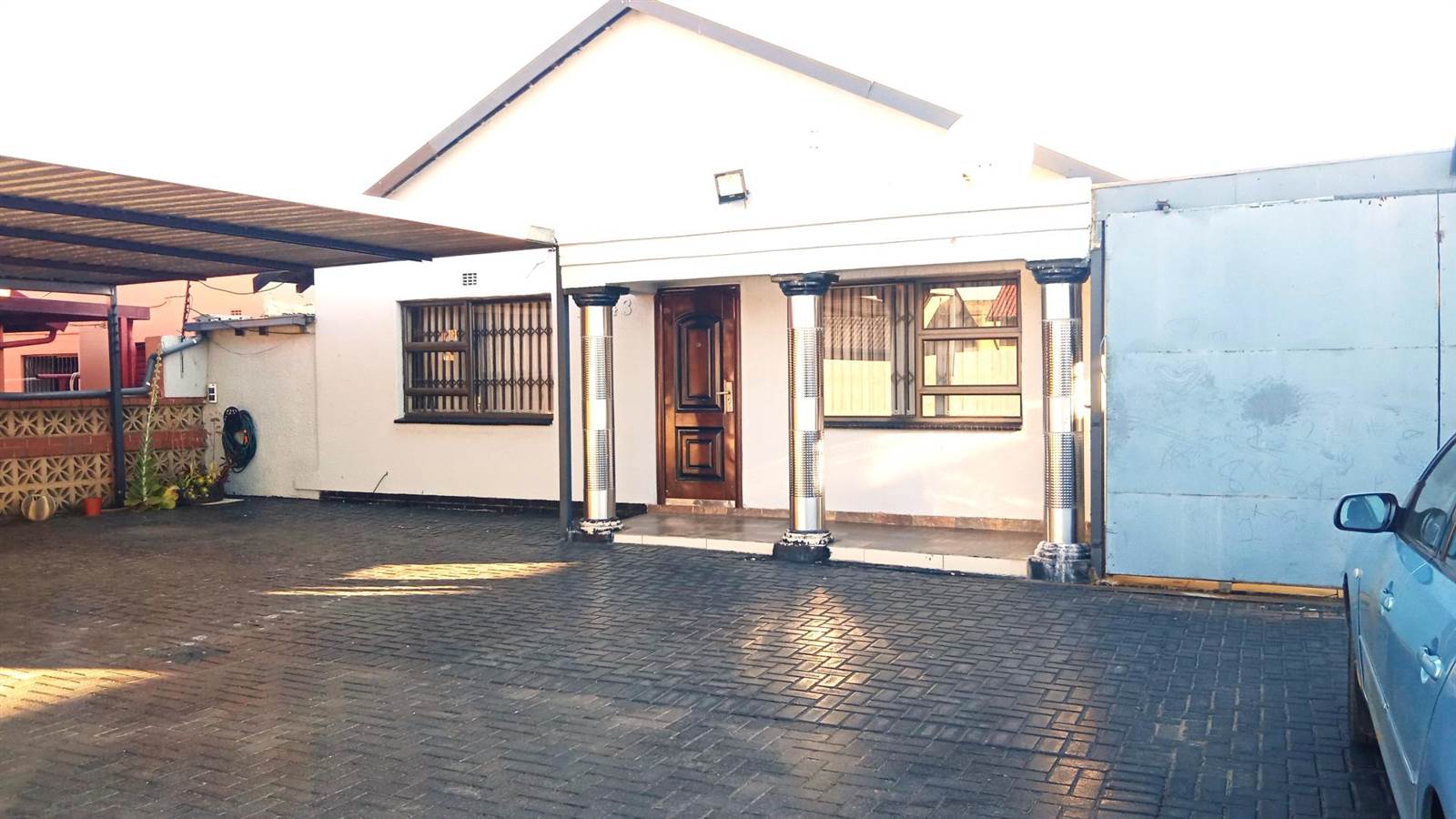 2 Bed House in Kwa Thema photo number 4