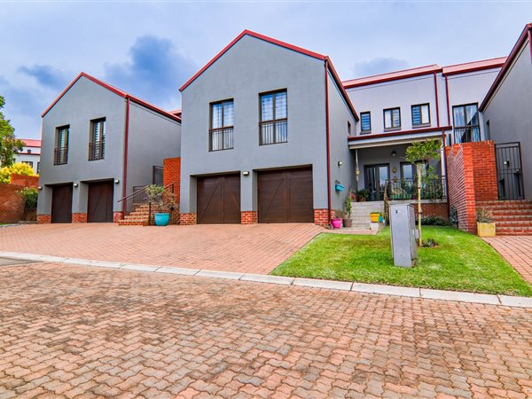 3 Bed Townhouse in Heritage Hill