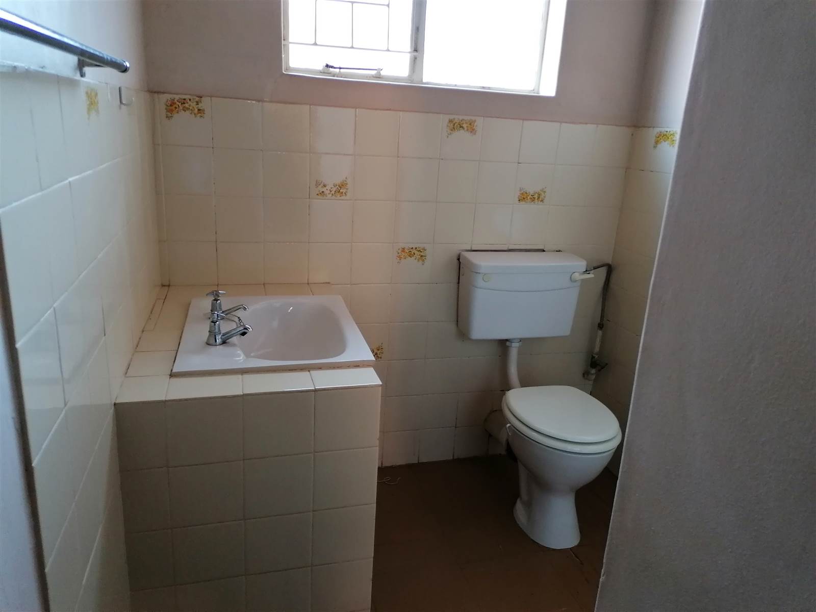 3 Bed Townhouse in Mokopane photo number 13