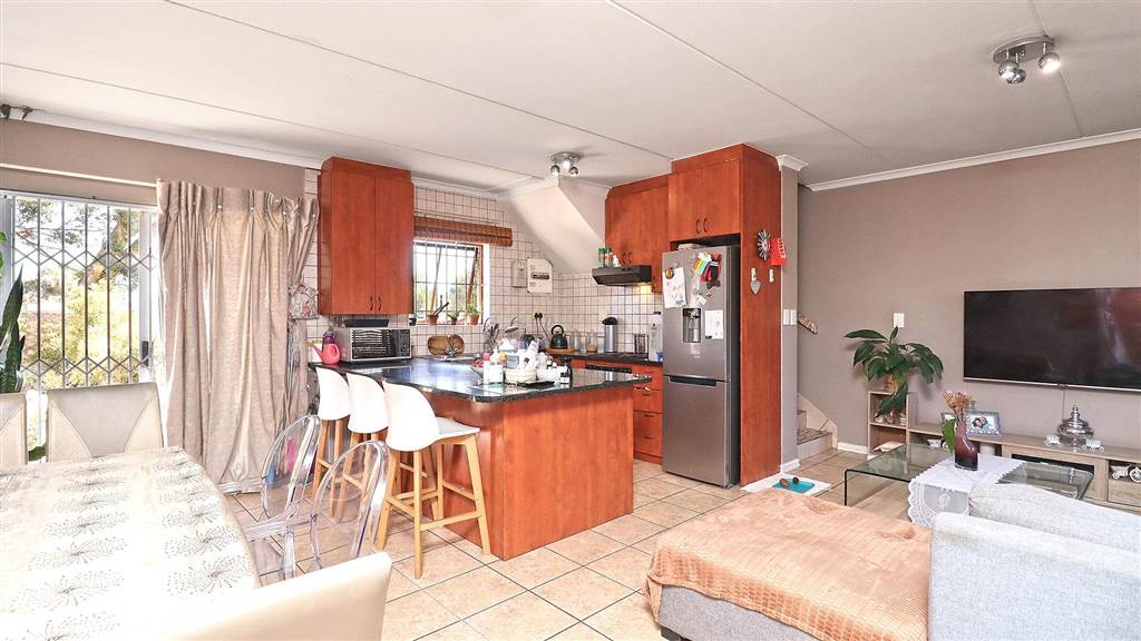 3 Bed Townhouse for sale in Bothasig T4580968 Private Property