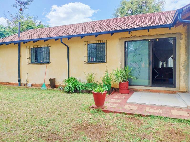 3 Bed House in Meredale photo number 26