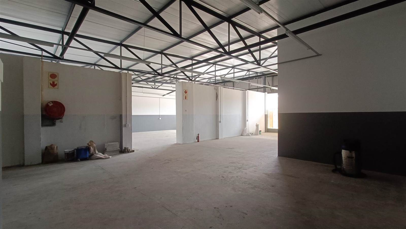 301  m² Commercial space in Milnerton Central photo number 10