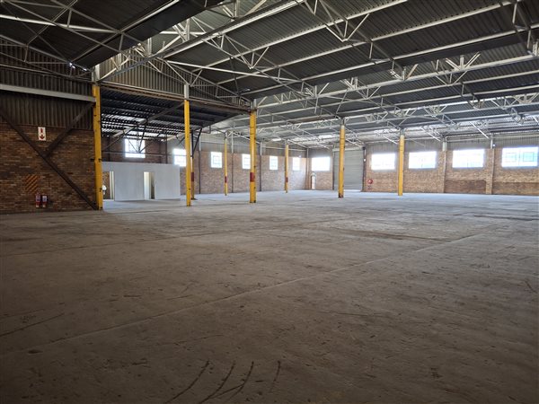 2 221  m² Industrial space