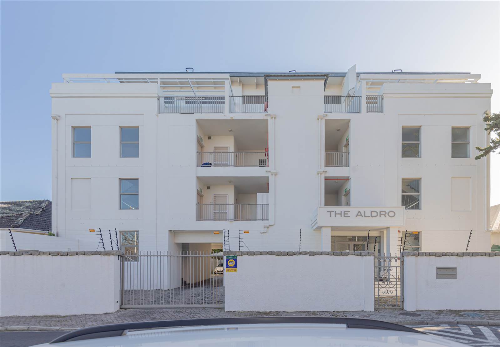 2 Bed Apartment in Wynberg Upper photo number 19