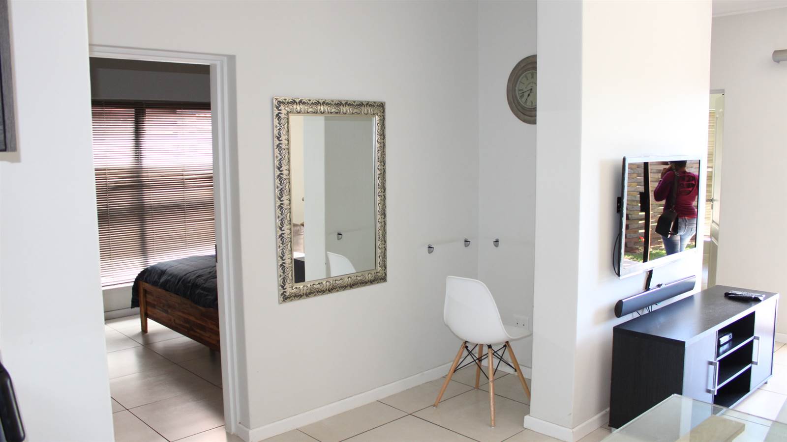 3 Bed Apartment in Fourways photo number 6