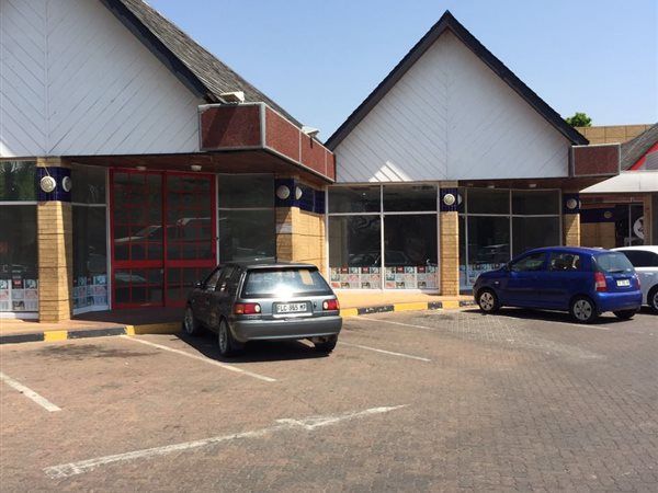 11.3  m² Retail Space