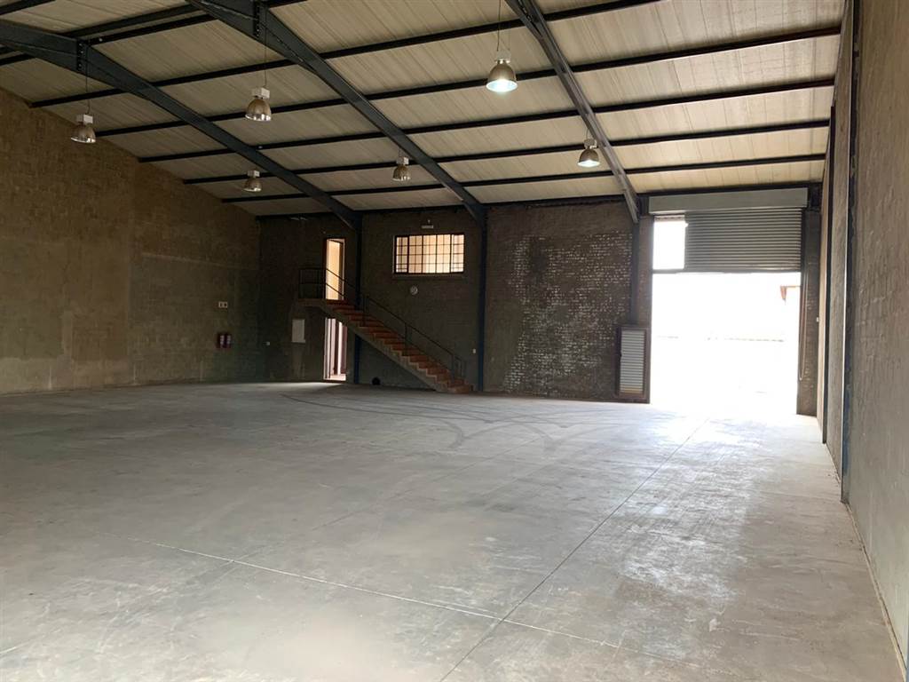 473  m² Industrial space in Rosslyn photo number 5