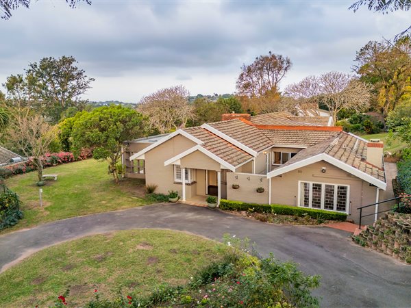 4 Bedroom House 4 Bedroom House