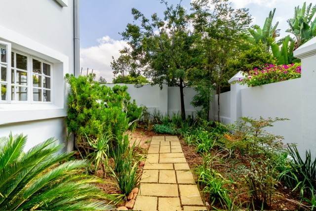 3 Bed House in Lonehill photo number 20