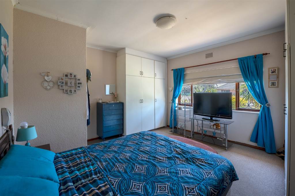 3 Bed House in Milnerton Central photo number 14