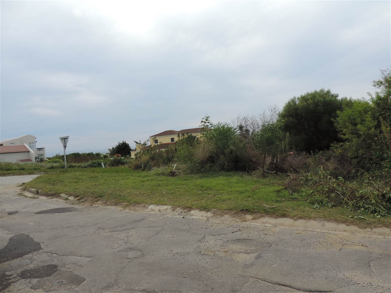 835 m² Land available in Santareme photo number 5