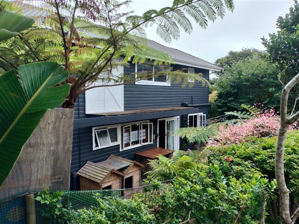 5 Bedroom House 5 Bedroom House