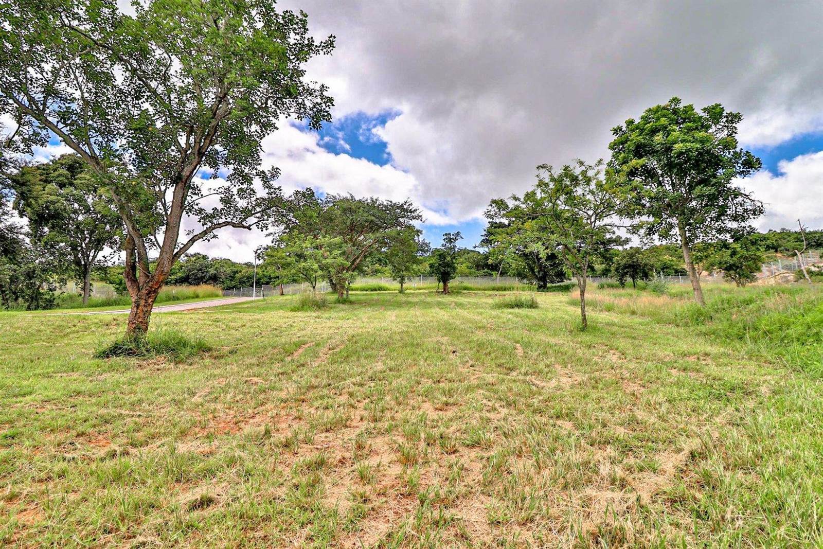 1077 m² Land available in The Rest Nature Estate photo number 1