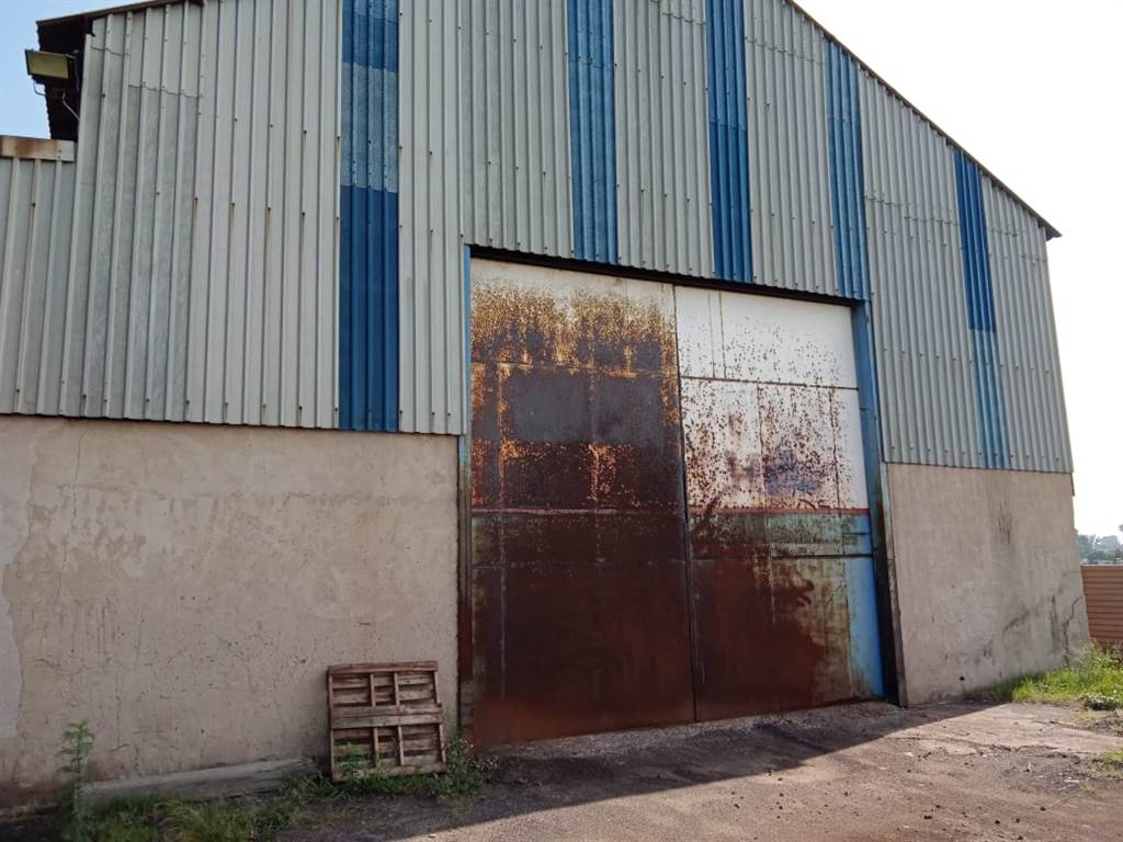 1230  m² Industrial space in Witbank Central photo number 23
