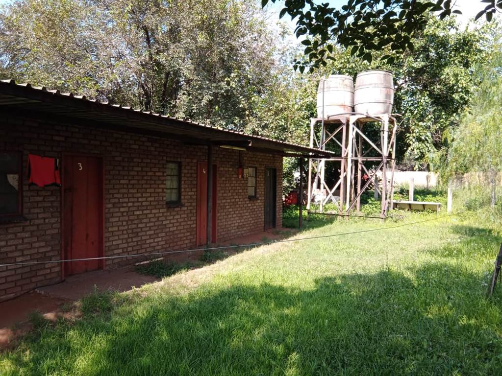 1230  m² Industrial space in Witbank Central photo number 25