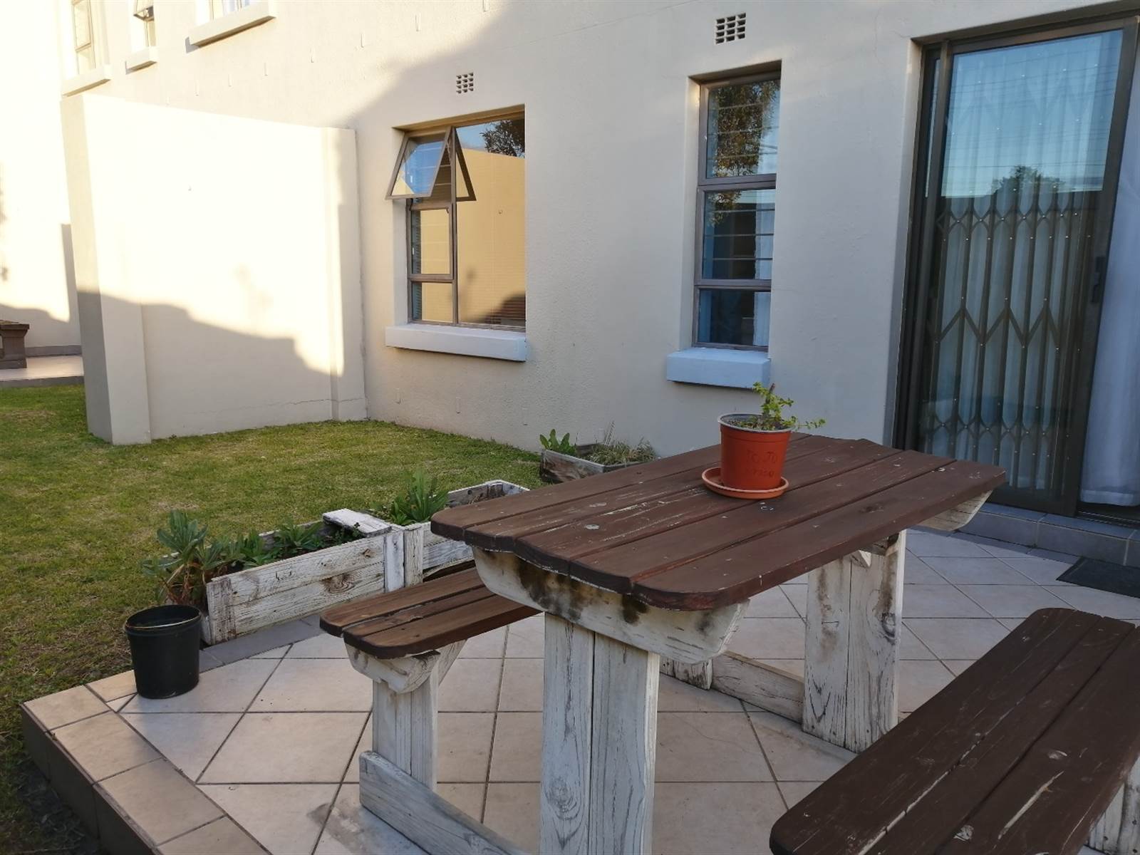 2 Bed Apartment in Parow photo number 17