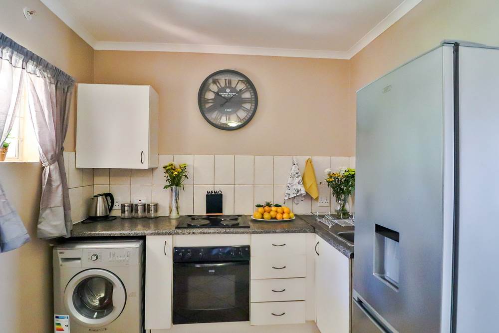 2 Bed Apartment in Greenhills photo number 3