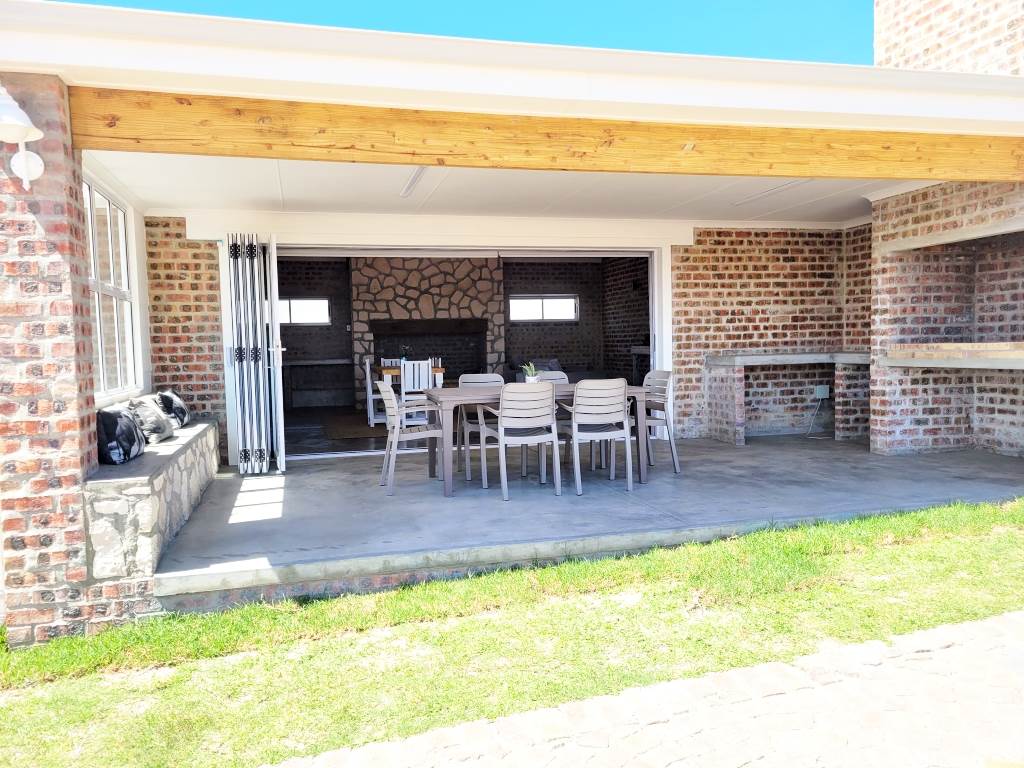 3 Bed House in Struisbaai photo number 23