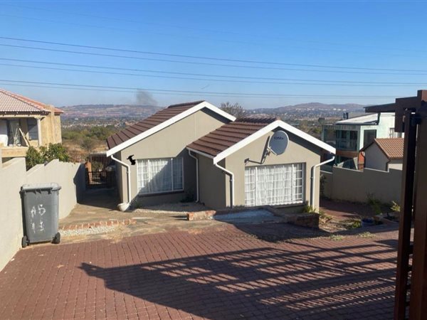 2 Bedroom House