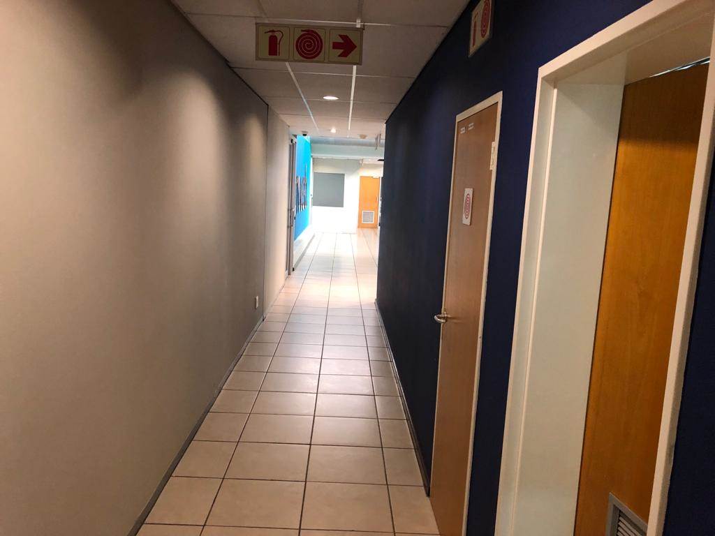 2036  m² Commercial space in Parow photo number 15