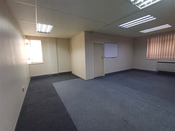 200  m² Office Space