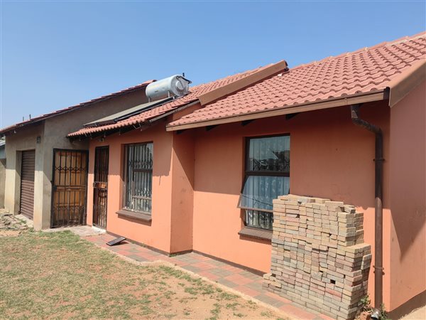 2 Bedroom House