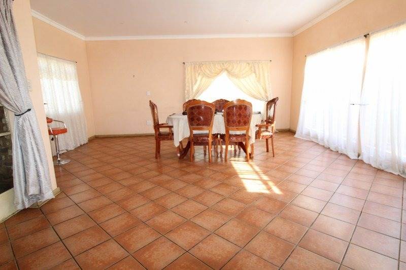 4 Bed House in Potchefstroom Central photo number 7