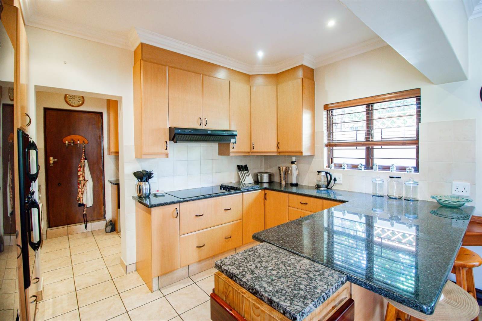 4 Bed House in Bryanston West photo number 9