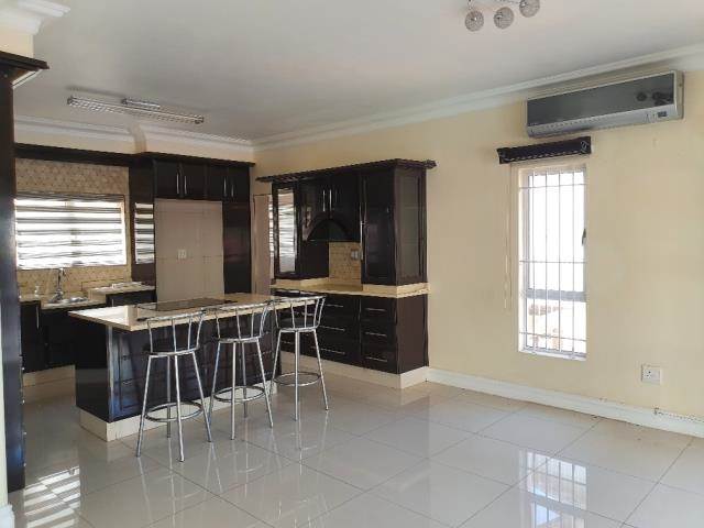 4 Bed Townhouse in Mt Edgecombe photo number 8