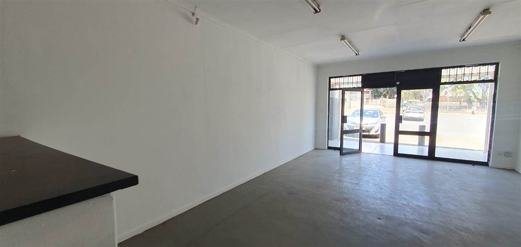 50  m² Commercial space in Silverton photo number 5
