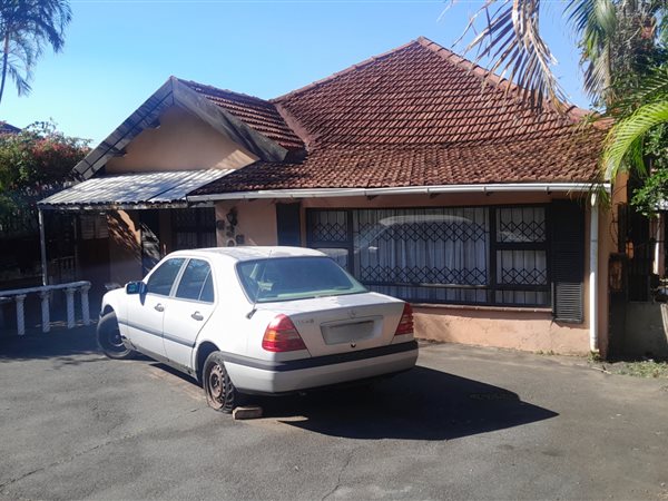 3 Bedroom House 3 Bedroom House