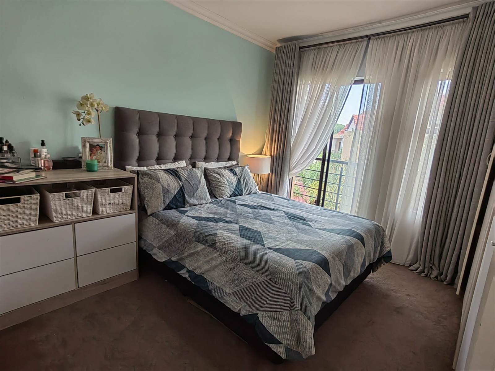 2 Bed Apartment in Zwartkop Golf Estate photo number 7