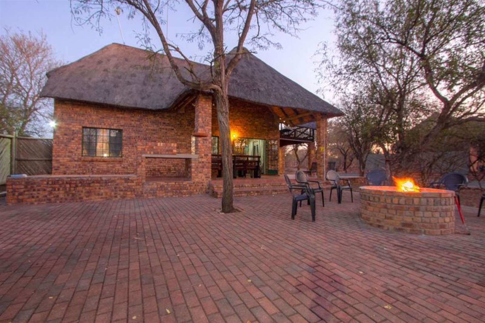 4 Bed House in Marloth Park photo number 3