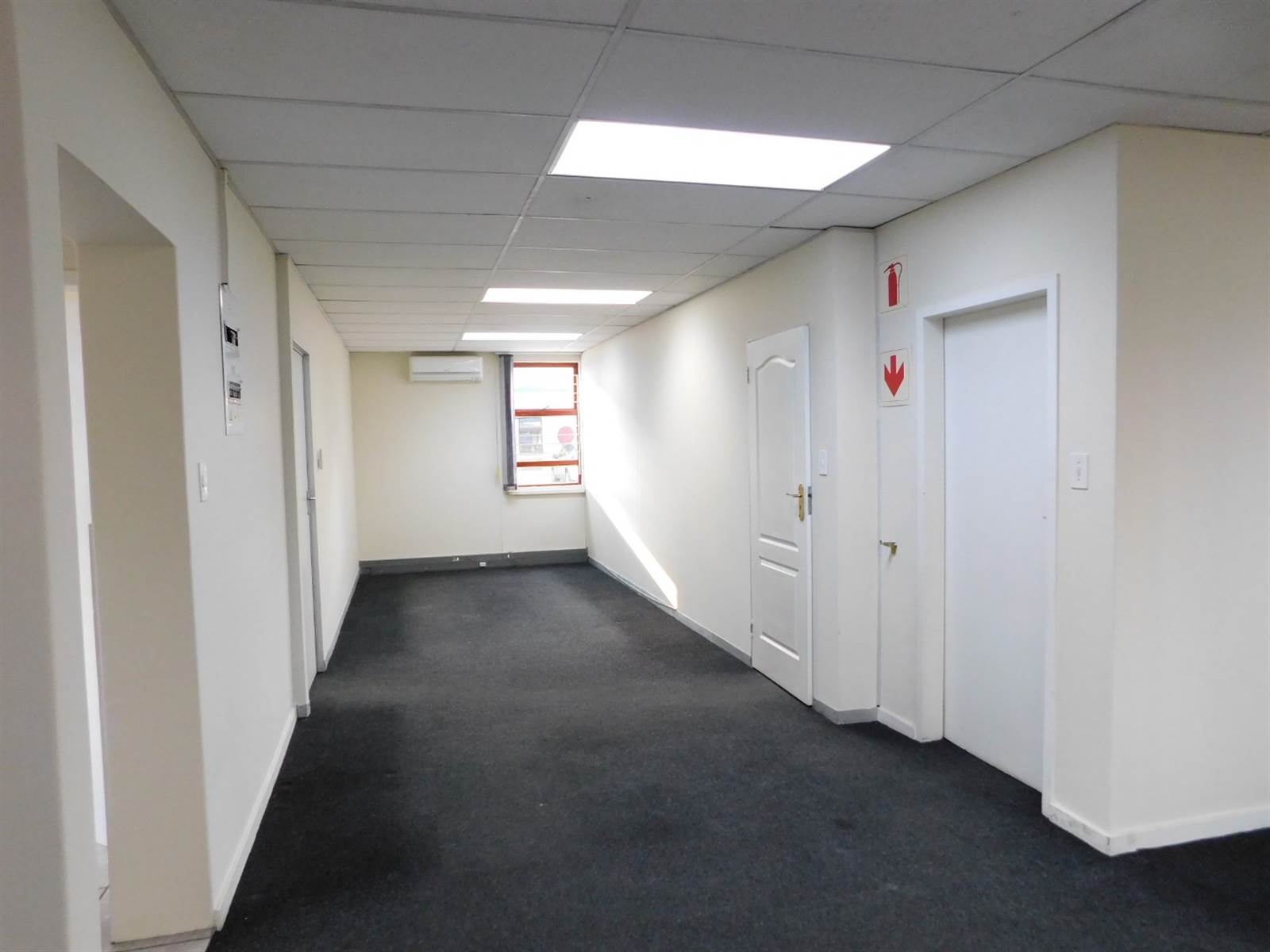 250  m² Commercial space in Randpark Ridge photo number 18
