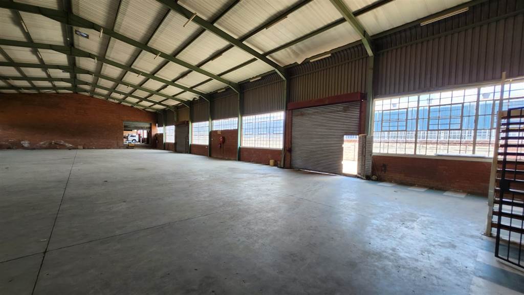 1700  m² Industrial space in Kirkney photo number 6
