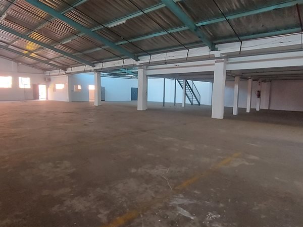 1 125  m² Industrial space