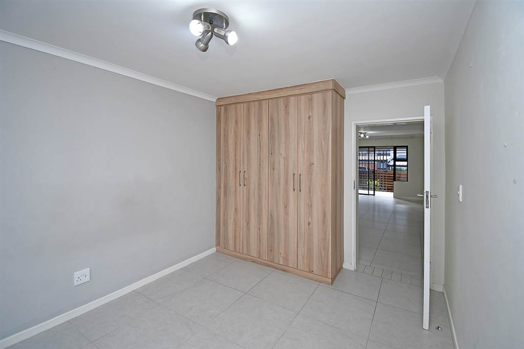 3 Bed Townhouse in Modderfontein photo number 9