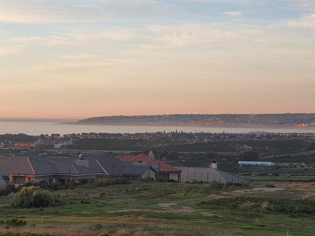 1452 m² Land available in Hartenbos photo number 2