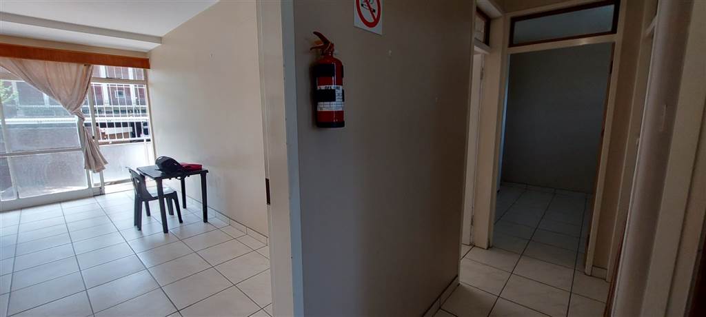 3 Bed Apartment in Bloemfontein photo number 20