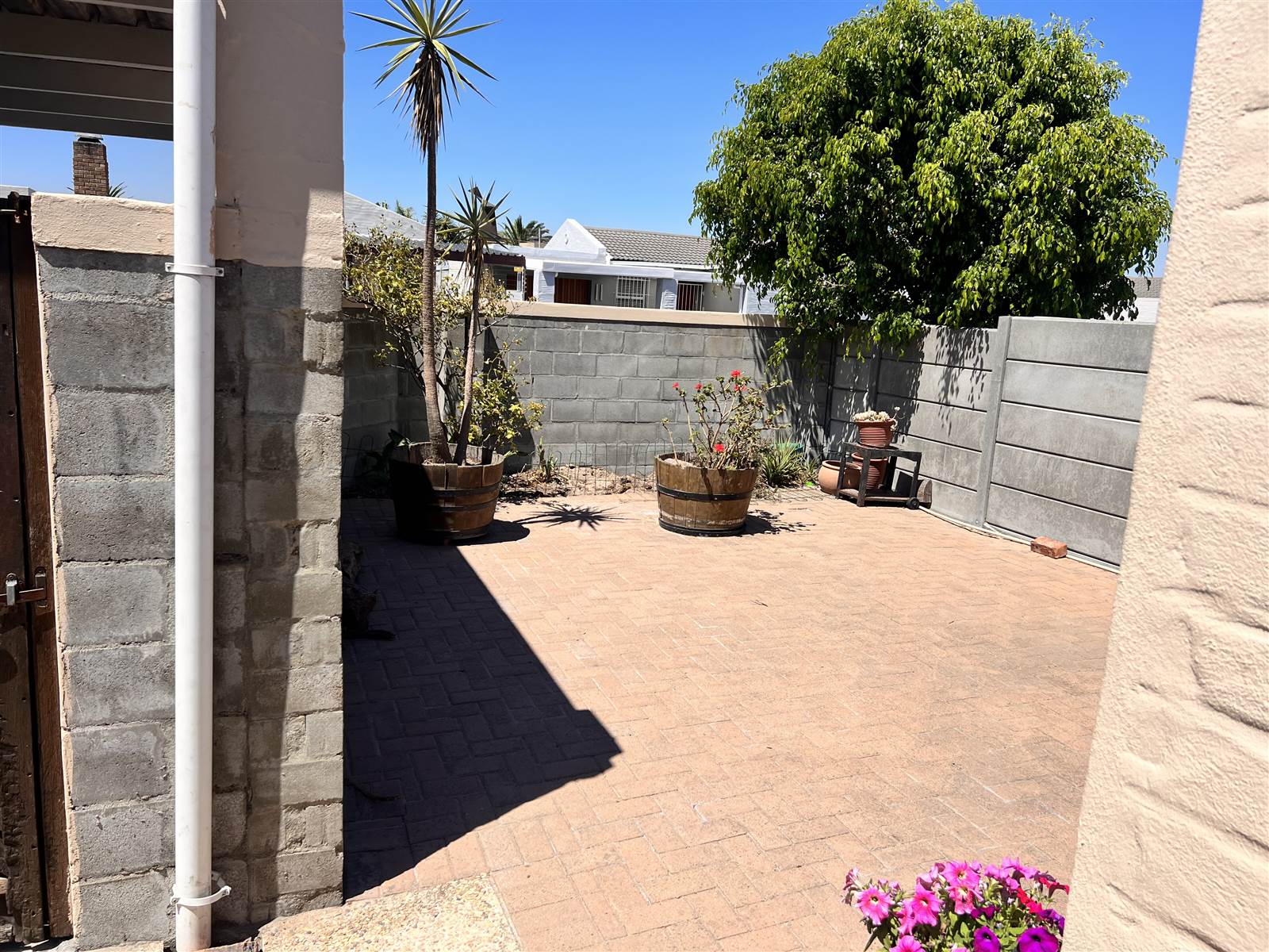 2 Bed House in Edgemead photo number 4