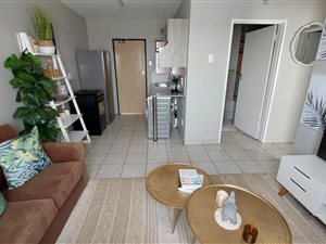 2 Bed Apartment in Vereeniging Central