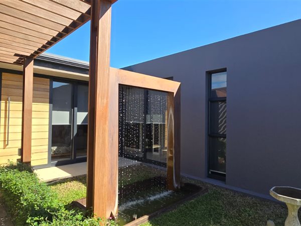 4 Bedroom Townhouse 4 Bedroom Townhouse