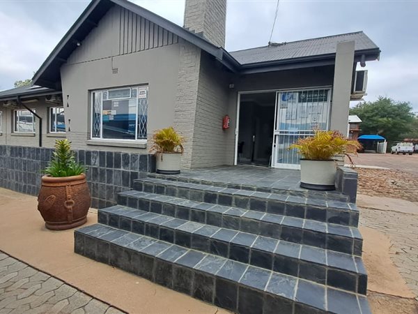 1 550 m² Commercial space 1 550 m² Commercial space
