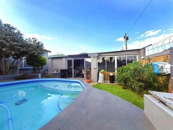 4 Bed House in Anzac