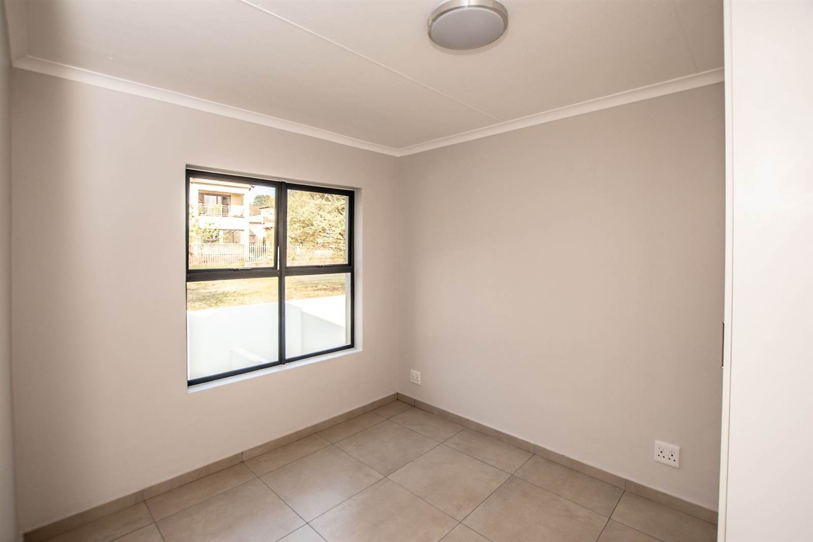 3 Bed Townhouse in Nelspruit photo number 14