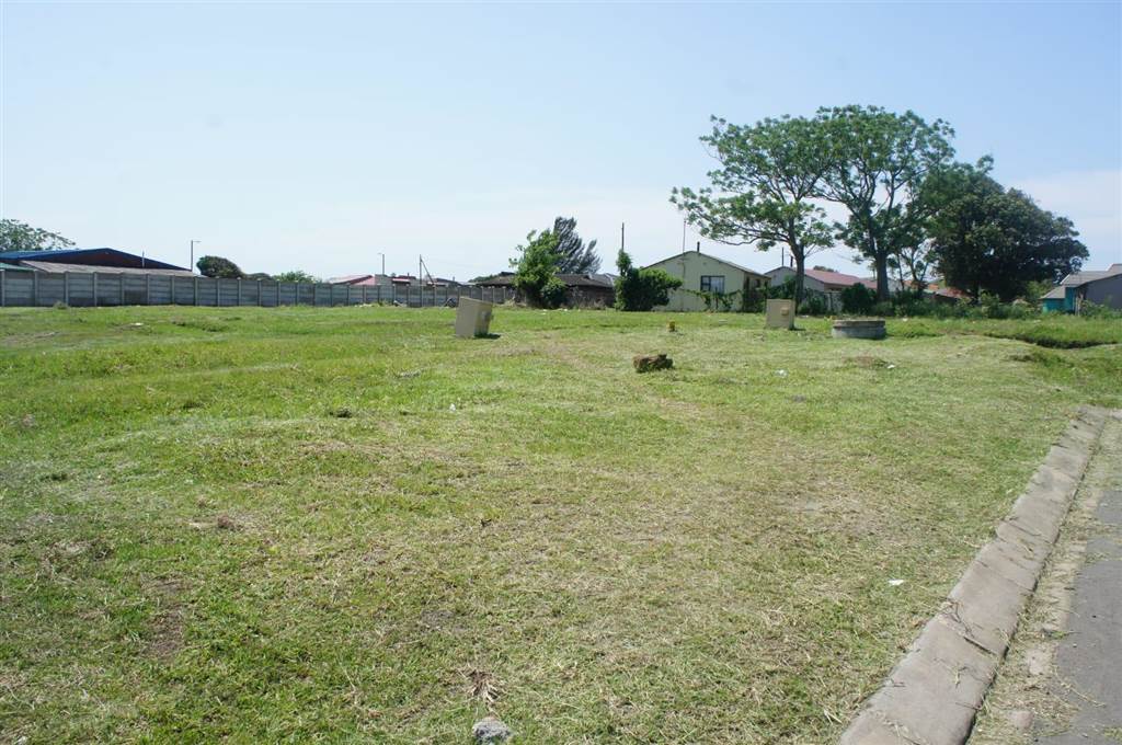 338 m² Land available in Esikhawini photo number 1